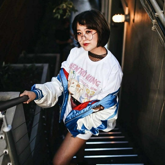 ✰˚*Meet the Seller✰˚* - Picture 3 of 4